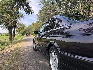 Жумуш: Продаю Bmw 520i 1993 г 
Кондер
Сел поехал — 3
