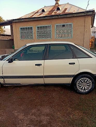 Audi 80: 1990 г., 1.8 л, Кол менен иштөөчү, Бензин, Седан — 2
