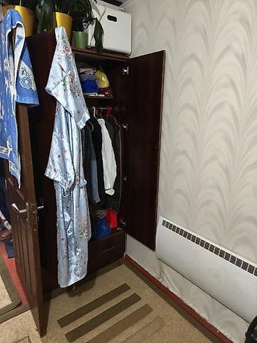 сдаётся квартира политех: Продается комната.Площадь 16,5м.С мебелью.Район — 2