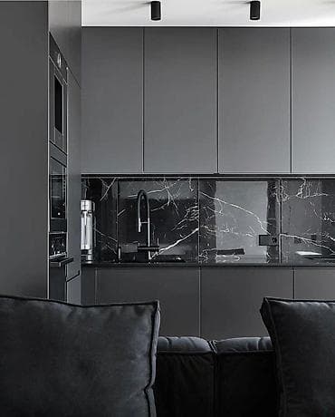 Кухонный гарнитур, цвет - Черный at lalafo.kg Кухонный гарнитур, цвет - Черный