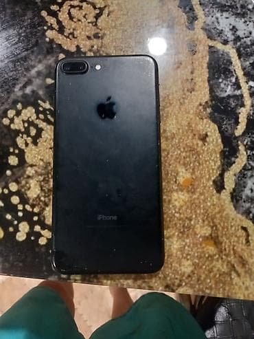 iphone hs: IPhone 7 Plus, черный (матовый) - Экран 5.5" Retina HD (1920×1080) — 2