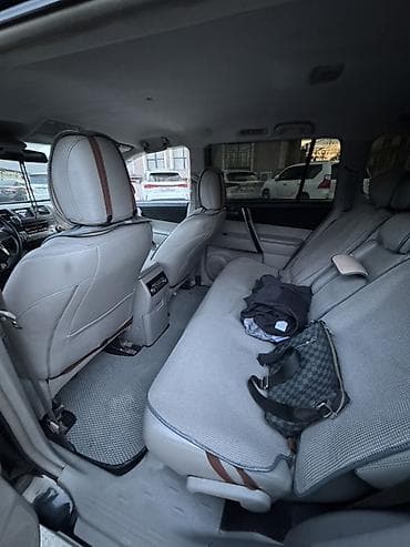 Продажа авто: Toyota Highlander: 2012 г., 3.5 л, Автомат, Бензин, Кроссовер — 6