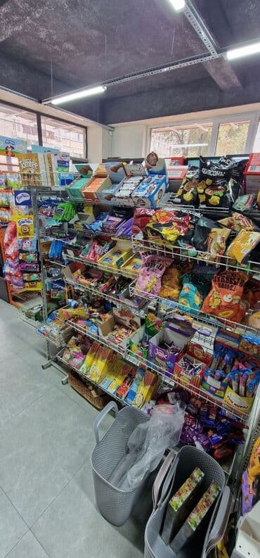магазин продуктовый в аренду: Сдаю Магазин, В жилом доме, 120 м² Действующий, С оборудованием, С ремонтом, Электричество, 1 линия — 7