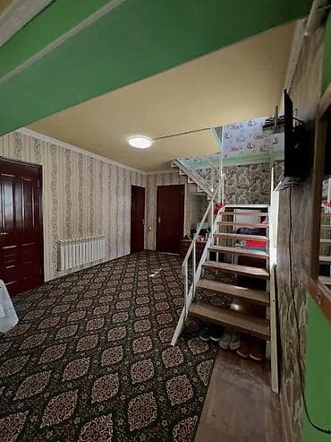 Үйлөр: Продаётся дом в районе Алтын Ордо. - Кирпичный двухэтажный дом с — 4