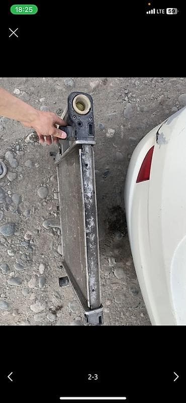 r15 185: Радиатор охлаждения двигателя для легкового автомобиля — 2