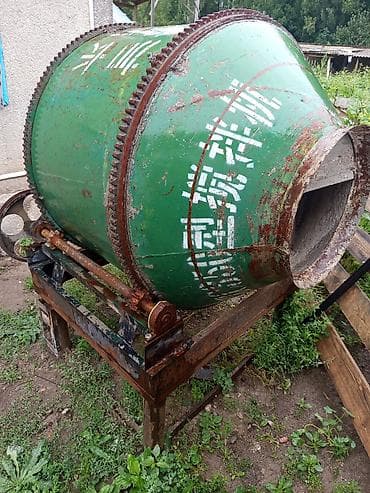 Бетономешалка промышленного типа с металлическим станиной
3 кВт at lalafo.kg Бетономешалка промышленного типа с металлическим станиной
3 кВт