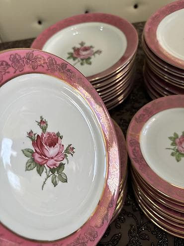 Кухонные принадлежности: Столовый сервиз “Роза” ГДР на 12 персон в идеальном состоянии — 8