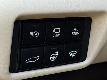 model y: Toyota Highlander: 2020 г., 2.5 л, Автомат, Гибрид, Минивэн — 9