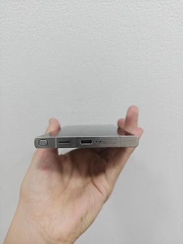 microsoft surface: Samsung Galaxy S24 Ultra, Б/у, 256 ГБ, 2 SIM — 3