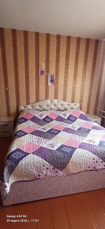 пакеты для постельного белья: Спальный гарнитур в классическом стиле с нежным светлым орнаментом — 3