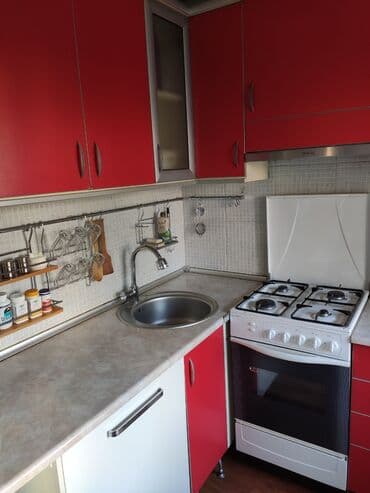 пользовались: 3 комнаты, 56 м², 2 этаж — 18