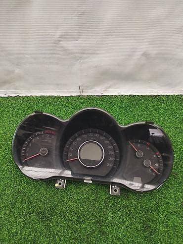 Детали салона: Щиток приборов Kia — 1