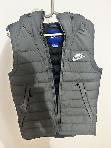 бу ботас: Мужская куртка, S, Nike, Б/у, цвет - Серый — 1