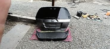 Детали электрики авто: Крышка багажника Honda, Оригинал — 4