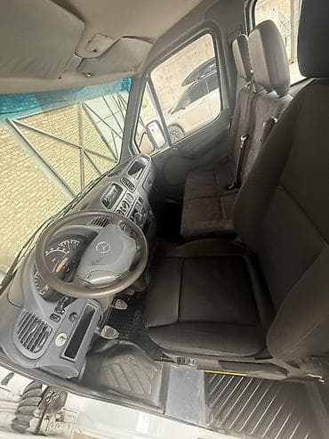 Унаа: Mercedes-Benz Sprinter двойная кабина с бортовой платформой (бортовой — 2