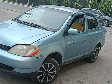 авто выхлоп: Toyota Echo: 2000 г., 1.5 л, Механика, Бензин, Седан — 2