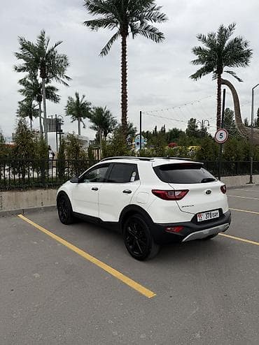 rd 1: Kia Stonic: 2020 г., 1.4 л, Автомат, Бензин, Кроссовер — 4