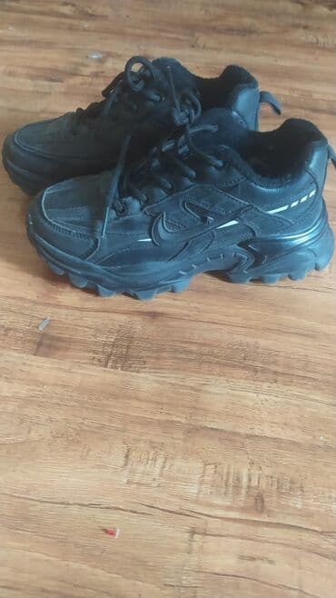 детская обувь для мальчиков недорого: 36 размер отличное состояние хорошее качество по 600 сом — 8