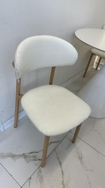 стол стулья: Стул для кухни, Б/у, Дерево, цвет - Белый — 1