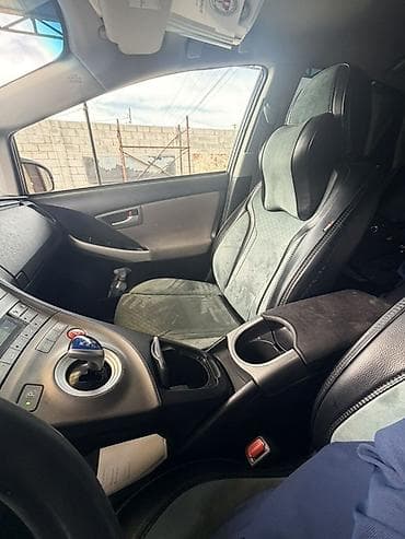 prius: Toyota Prius: 2014 г., 1.8 л, Автомат, Гибрид, Хэтчбэк — 5