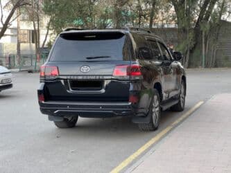 продаю домкрат: Toyota Land Cruiser: 2014 г., 4.5 л, Автомат, Дизель, Внедорожник — 4