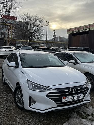свежепригнанный: Hyundai Avante: 2019 г., 1.6 л, Автомат, Газ, Седан — 2