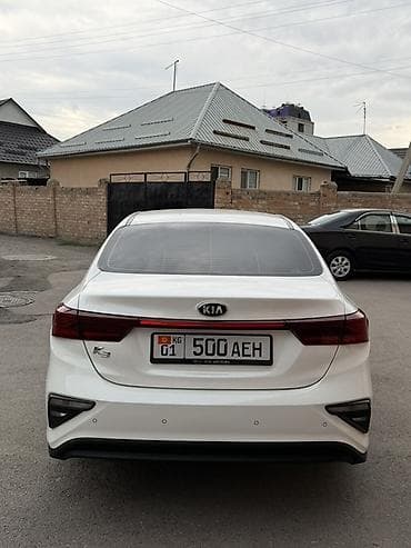 Транспорт: Kia Cerato: 2020 г., 1.6 л, Вариатор, Бензин, Седан — 6