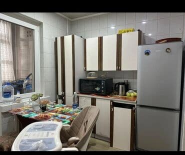 продается квартира золотой квадрат: 2 комнаты, 80 м², 106 серия улучшенная, 6 этаж, Евроремонт — 4