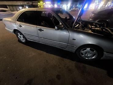 степ эреф 1: Mercedes-Benz E-Class: 1995 г., 2 л, Кол менен иштөөчү, Бензин, Седан — 6