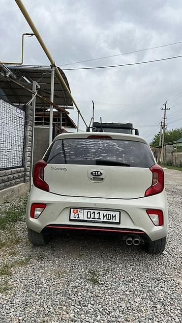 продаю вазу: Kia Picanto: 2017 г., 1 л, Автомат, Бензин, Хэтчбэк — 6