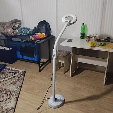 Напольная лампа-лупа с подсветкой. - Тип: профессиональная лампа-лупа