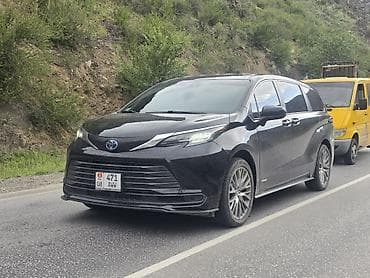 электромобиль дешевый: Toyota Sienna: 2021 г., Гибрид, Минивэн — 3