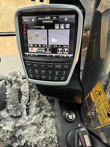 surf 185: Экскаватор, Hyundai, Колесный — 2