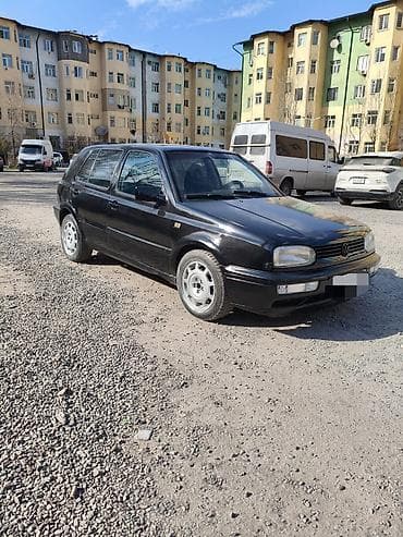 Транспорт: Volkswagen Golf: 1993 г., 1.8 л, Кол менен иштөөчү, Бензин, Хетчбек — 4