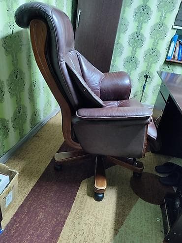 Офисные кресла: Офисное кресло, Б/у, С колесиками, цвет - Коричневый, Самовывоз, Бесплатная доставка, Платная доставка — 3