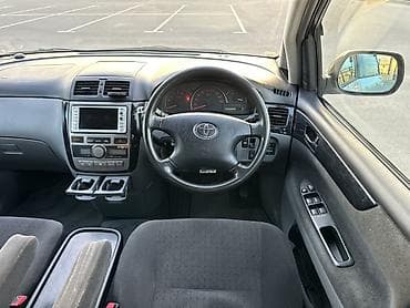 бампер тайота: Toyota Ipsum: 2002 г., 2.5 л, Бензин, Минивэн — 10