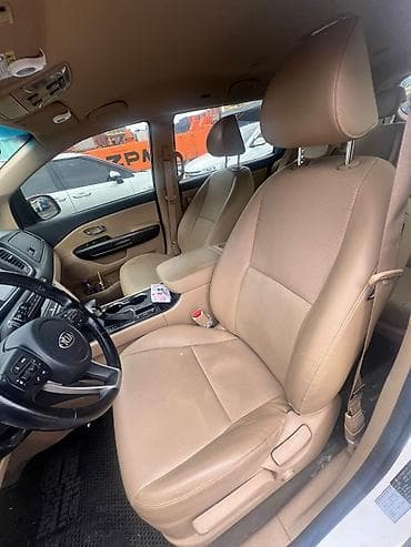 byd tang: Kia Carnival: 2019 г., 2.2 л, Автомат, Дизель, Минивэн — 9