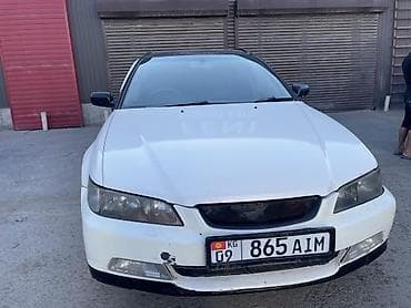 два авто: Honda Accord: 2001 г., 2.3 л, Автомат, Бензин, Универсал — 2