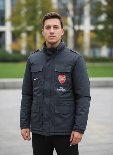 кольцо с бриллиантом бишкек цена: Мужская куртка, L, Nike, Б/у, цвет - Серый — 1