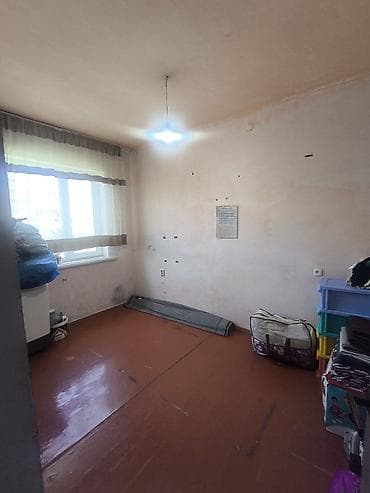 ищу кватира: 3 комнаты, 60 м², 105 серия, 1 этаж — 2