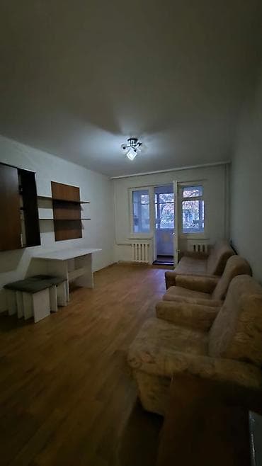ремонт домов: 1 комната, 32 м², 104 серия, 1 этаж, Старый ремонт — 2