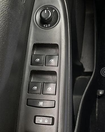 шевроле оникс: Chevrolet Spark: 2016 г., 1 л, Вариатор, Бензин, Хэтчбэк — 7