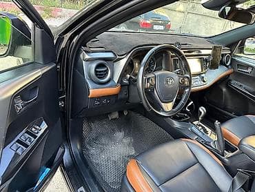Продажа авто: Toyota RAV4: 2017 г., 2.5 л, Гибрид, Кроссовер — 6