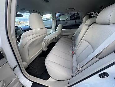 Subaru: Subaru Outback: 2011 г., 0.5 л, Автомат, Бензин, Внедорожник — 4