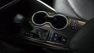 byd leopard: Toyota Camry: 2018 г., 2.5 л, Вариатор, Гибрид, Седан — 7