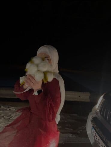 модель для рекламы: Здравствуйте я смм специалист. Если вам нужны смм специалисты напишите — 2