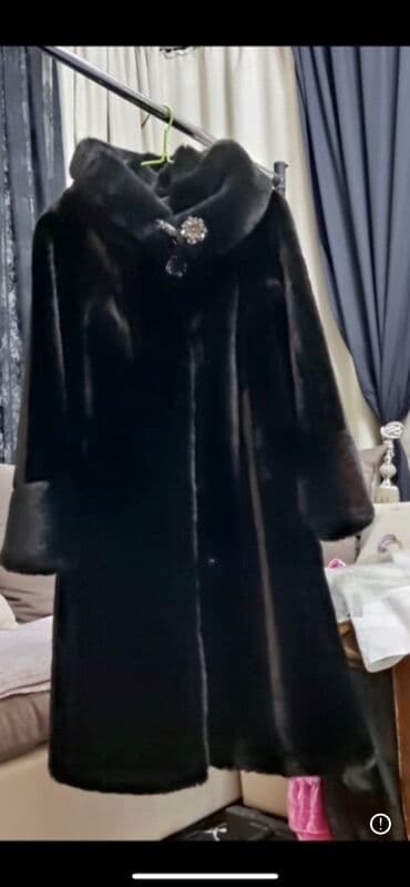 женский кошелек с отделением для телефона: Шубы и верхняя одежда 1) Норковая шубка, темно-шоколадный цвет - — 3