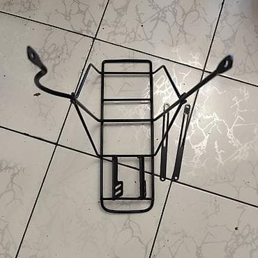 багаж велосипед: Стальной черный багажник с боковой защитой для сумок и «велоштанов» — 1