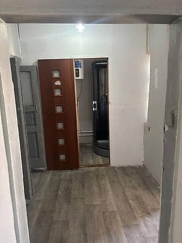 3: 50 м², 3 комнаты — 8