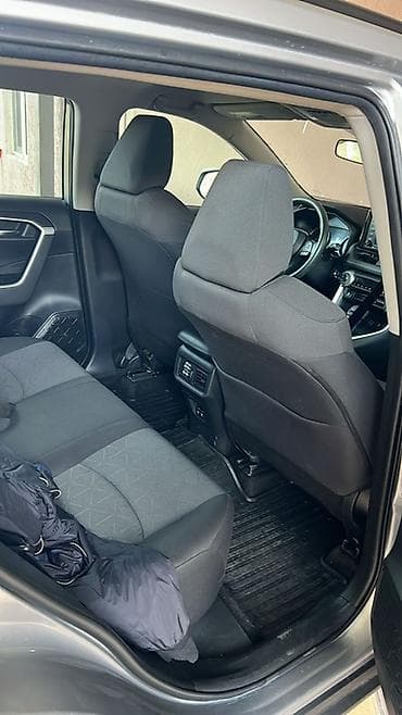 dodge charger: Toyota RAV4: 2020 г., 2.5 л, Автомат, Бензин, Кроссовер — 6